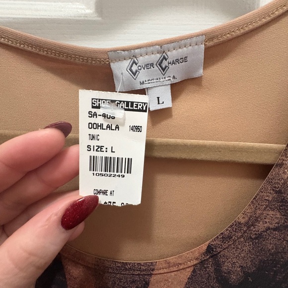 Chic Paris Print Women's Tunic - Picture 2 of 3